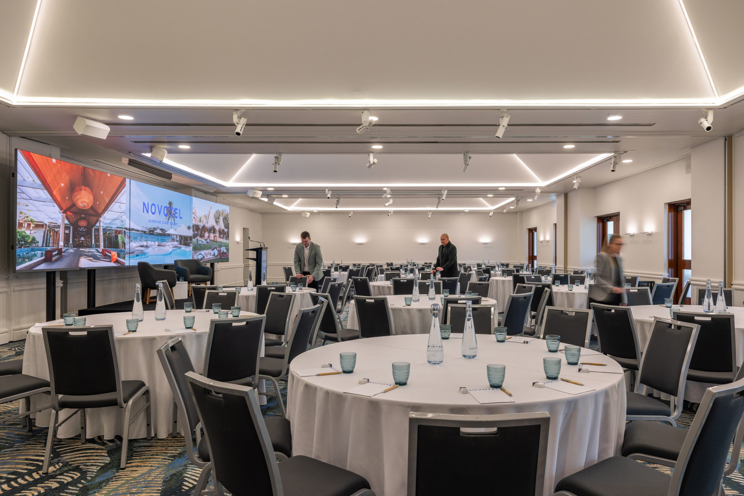 Novotel Sunshine Coast Resort, Mudjimba Room Day, Cabaret set up