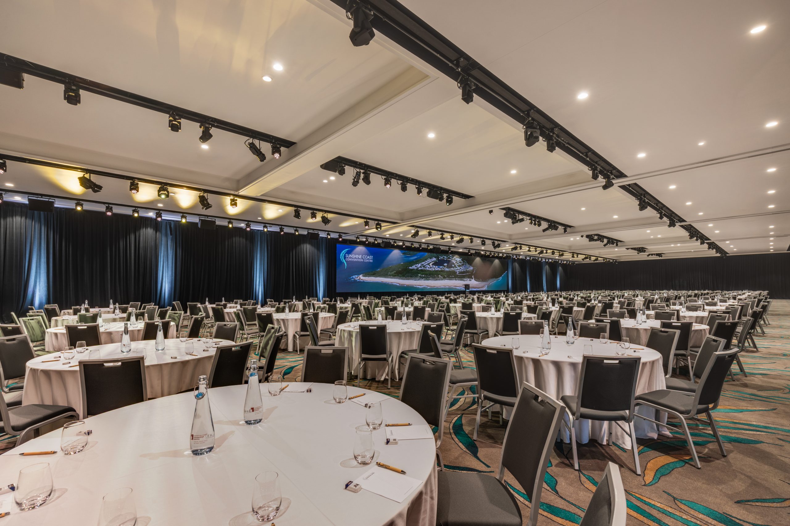Sunshine Coast Convention Centre, Minyama Day Cabaret